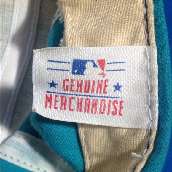 New Era Embroidered Florida Marlins Ball Cap - Picture 5 of 7